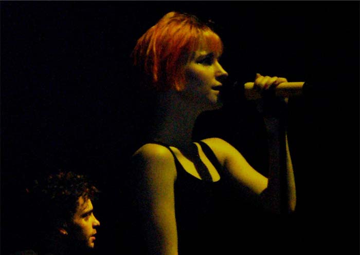 Paramore rocks stage during self-titled tour – tjTODAY
