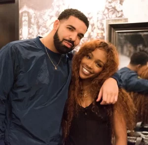 Drake and SZA pose together during SZA's "CTRL" album tour in 2017. 