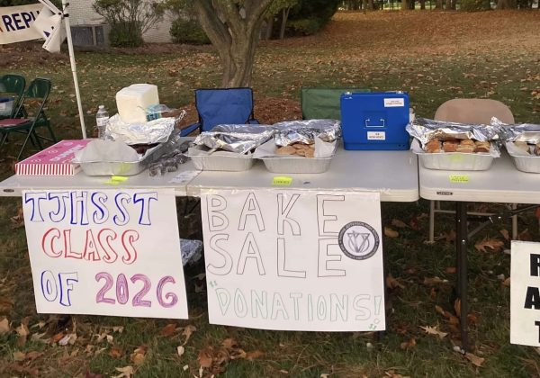 Class of 2026’s Class Council set up a unique Election Day bake sale in front of a community center. “We sold coffee, muffins, brownies, cookies,” Class Council historian Alana Watkins said. “We took advantage of the people who were coming and going.”