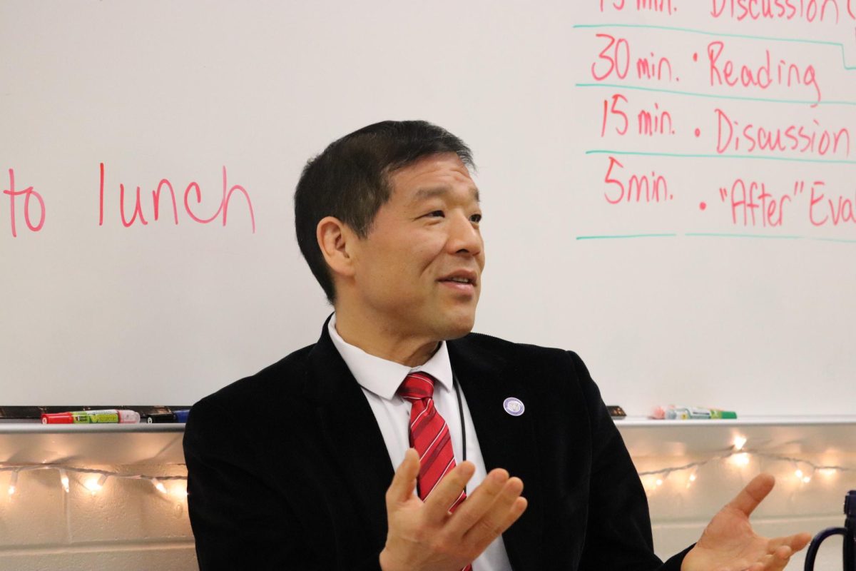 Principal Michael Mukai introduces himself to 5th period student journalists during press conference on Feb. 14. "I will focus on you, and I will focus on things to make sure that we're doing the things that you guys need," Mukai said. 
