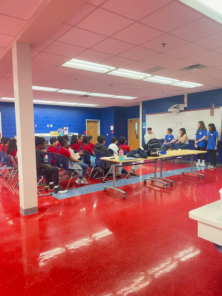 Student Government Association (SGA) members speak during the opening ceremony, introducing the activities for the day. “I enjoyed how the kids got to see [Jefferson] and how they were asking questions and being curious,” freshman SGA member Asli Ulku said.